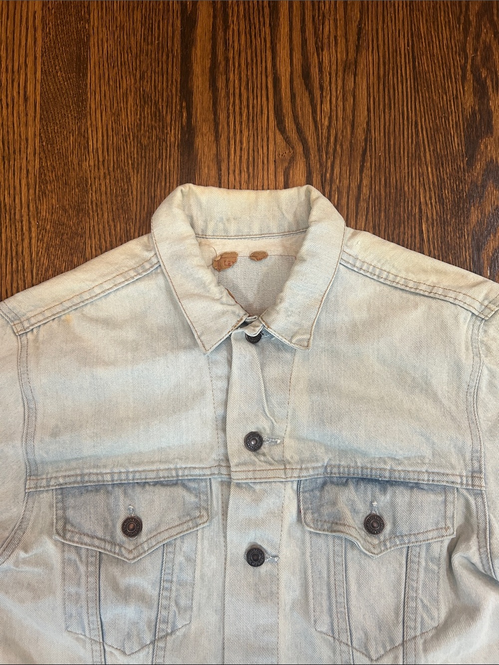 Vintage 90s Levi’s Bleached Denim Jean Jacket - Picture 9 of 16